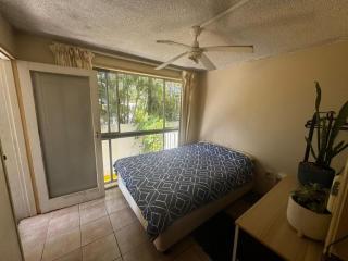 Private Room close to beach & tram - Gold Coast - 0
