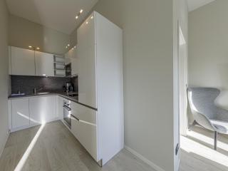 Seeräuber - Stilvolle 4-Zimmer-Wohnung mit Ostbalkon & Platz für 8 Gäste - Wustrow - 2