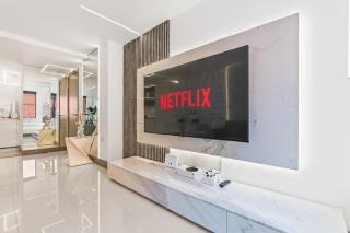 Luxury City Apartment, Walk to O2 Academy & Bullring, Sleeps 4 - 8