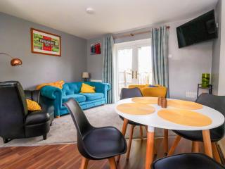 8 Wharfedale Mews - 8