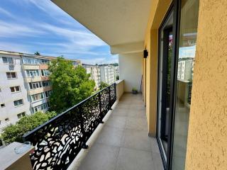 Staywell Accomodation city center with underground parking and AC - Suceava - 2