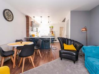 8 Wharfedale Mews - 6