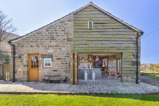 Hardwick House Barn - 9