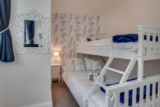Serendipity - Whitby - 5