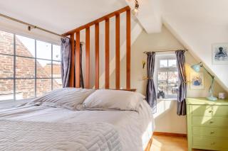 No 1 Pier Lane - Whitby - 9
