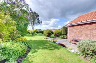 Heather House - Whitby - 2