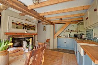 Green Cottage - 8