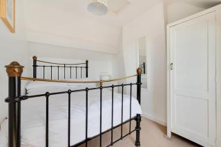 Annabels Cottage - Whitby - 3