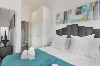 Atlantic Port 9 by Host Agents - 3