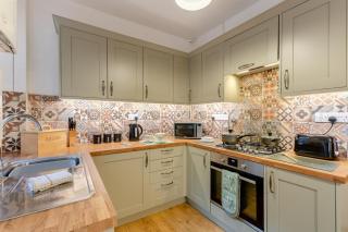 Waterfall Cottage - 3