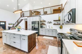 Relax, Reconnect and Explore Modern Idaho House! - Naples - 3