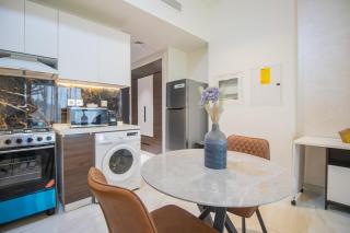 Jewelz by Danube - Chic & Cozy Fully Furnished Studio - 8