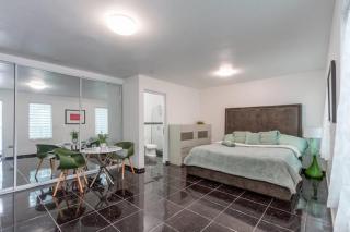 Casa de Verde Suites at Ocean Park - 3