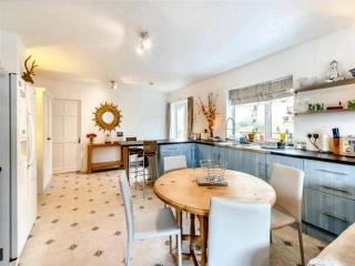 Secret Garden Hideaway - Whitby - 8