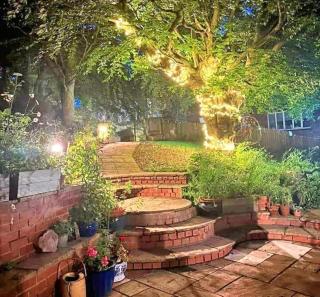 Secret Garden Hideaway - Whitby - 3
