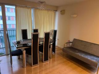 Entire 2 Bedroom Flat in London - Londen - 1