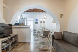 Mykonos Downtown House KFV - 3