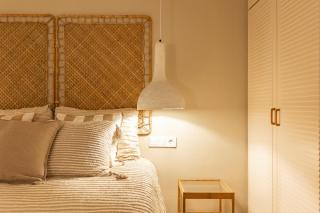 Barcelona Central Charm with Mediterranean Vibes - 9