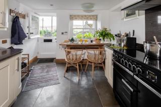 Frog House - Reeth - 8