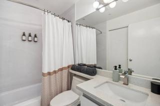 Cityview Suite near Robson Square and Canada Place for 6 Guests - Vancouver - 3