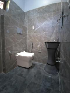 Blue Lagoon Shared Villa by Homeyhuts-1BR Dehradun - Dehradun - 2