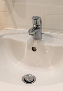 Bright & Airy 1 Bedroom Apartment in Trendy Peckham - London - 7
