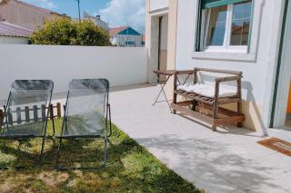 Casa dos Minaus by ACasaDasCasas - Santo Isidoro - 9