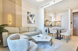 STAY BY LATINEM Luxury 1BR Holiday Home CVR A1814 near Burj Khalifa - 8