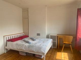 Charlies House Newmarket - 3 bedroom - 0