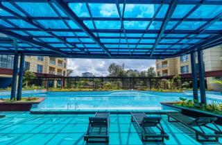 Pool, Gym, Mini-Market, Free Parking & King Bed - 9