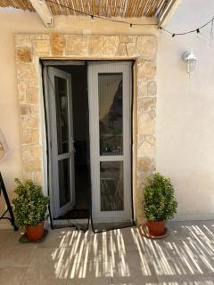 Casa con piscina e giardino a 300m dal mare - Taranto - 5