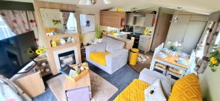 The Humble Bee - Cleethorpes - 3
