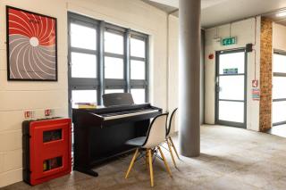 Student Only,Silver Studio At McMillan Residence - Londra - 8