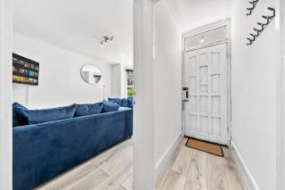 Luxe Playhouse - Free Parking - Pool Table - 50" TV - Special Chrismas Offer for Long Stay - Get in Touch! - 5