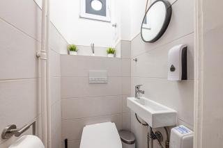 Designer Boho Loft 2BA 2BR AC Balcony - 2