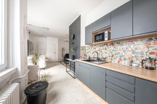 Designer Boho Loft 2BA 2BR AC Balcony - 4