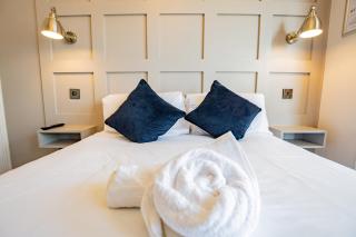 Stylish Marina Escape - Dublin - 5