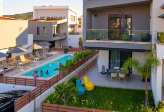 Diamond A1 Luxury Inn - Iraklitsa - 0