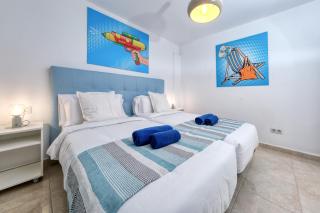 Villa Flaminia - Jacuzzi and Foosball - Just 400m from the Beach By Lanzarote Vacation Homes - Puerto del Carmen - 1