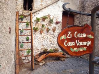 Zi' Ciccio Casa Vacanze - 9