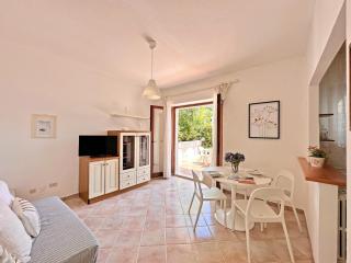 232 - Appartamento Bilocale al TAUNUS con portico e ampio giardino condominiale - SPIAGGIA inclusa nel prezzo - 4