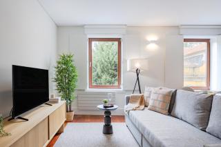 Balcony Retreat at Porto Urban Flats - 4