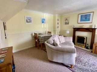 TwoStones Self Catering Cottage - Arrochar - 9