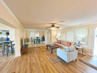 St Pete Beach Vina Del Mar Waterfront Dock Boat Slip 3-2 - 9