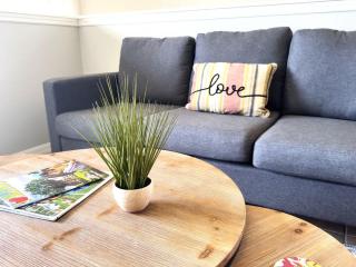 Amazing! Disney 7 Min, Walmart 1 min, 3 Bed 2 bt - 8