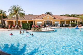 Amazing! Disney 7 Min, Walmart 1 min, 3 Bed 2 bt - 4