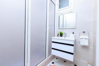 Modern Elegance 2BR in the Heart of Agdal - Oulad Akkou - 5