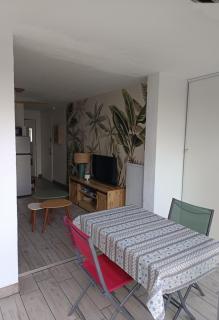 Cocon paisible, proche de la mer, vue dégagée - 7