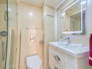 Modern Apartment The Prime Spot - 5