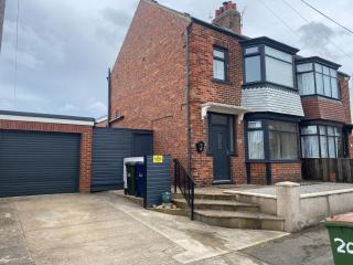 204 Sea View House - Redcar - 0
